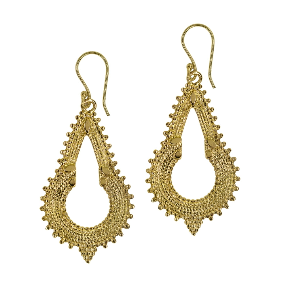 Brass decorative braided indent pattern drop earrings - IFE568