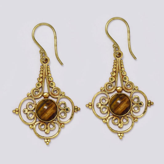 Brass kite shape decorative swirl earring with gemstones - IFE736