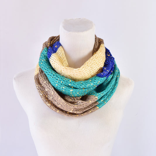 Multi colour knitted snood