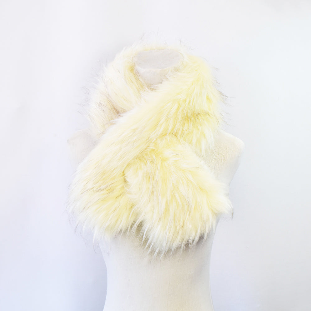 White faux fur scarf - LS6795