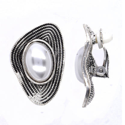 Oblong pearl oxidized clip on stud fashion earring