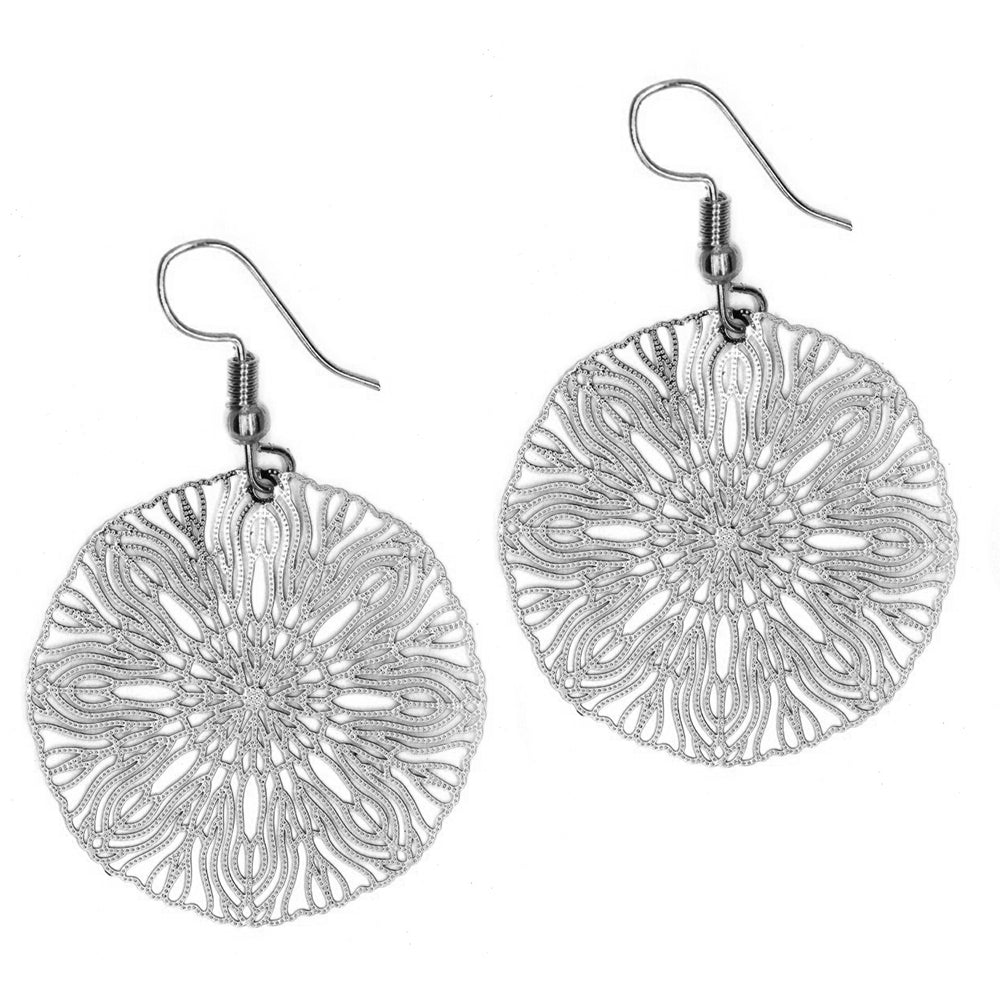 Silver plated flower cutout disc fashion earring
