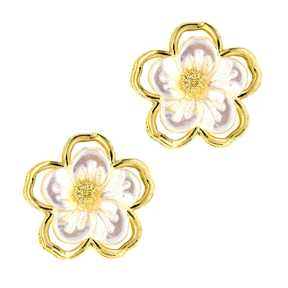 Gold milk enamel flower stud fashion earrings - YE3415