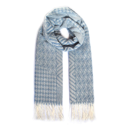 Luxuriously soft woven scarf with linear pattern - YS4533